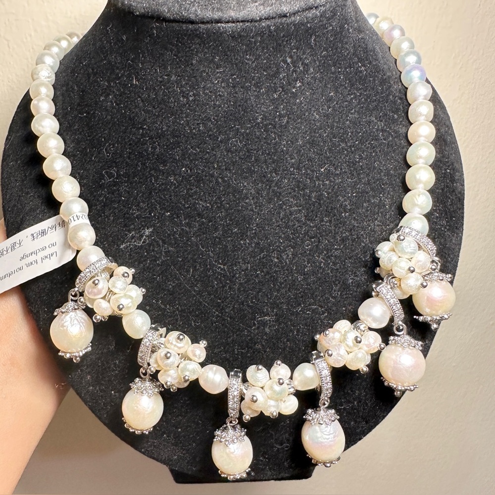 F2- Angel's Teardrops - Luxury Vintage white Natural Pearl Necklace and Pendants